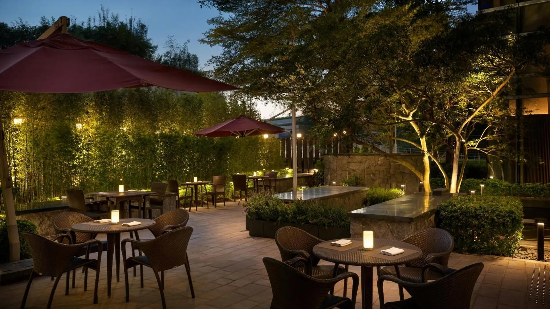 Le Meridien Hong Kong, Cyberport 5*,